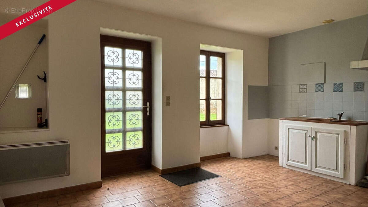Maison à TAIZE-AIZIE