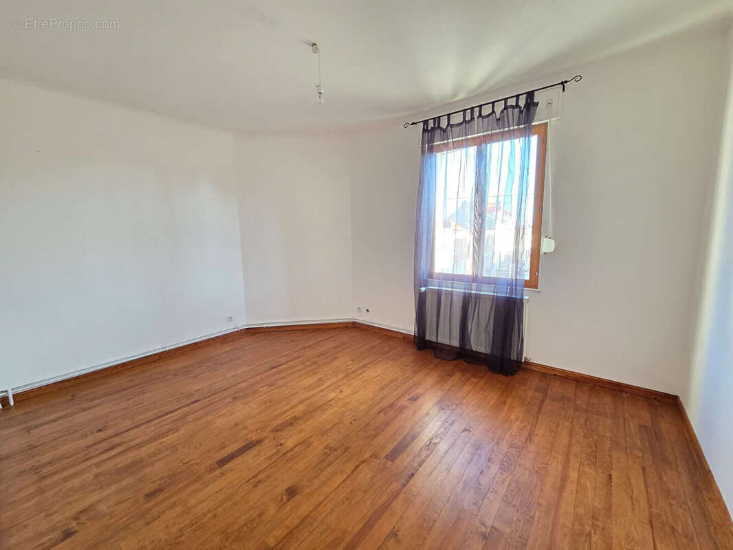 Maison à SAINT-QUENTIN