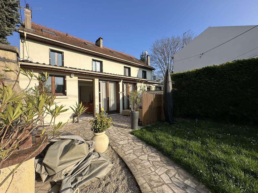 Maison à GOURNAY-SUR-MARNE