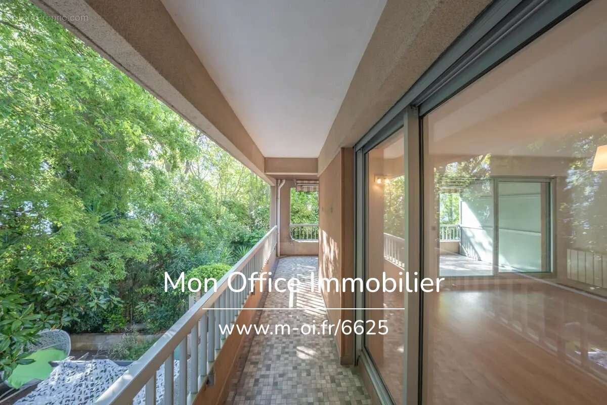 Appartement à MARSEILLE-8E