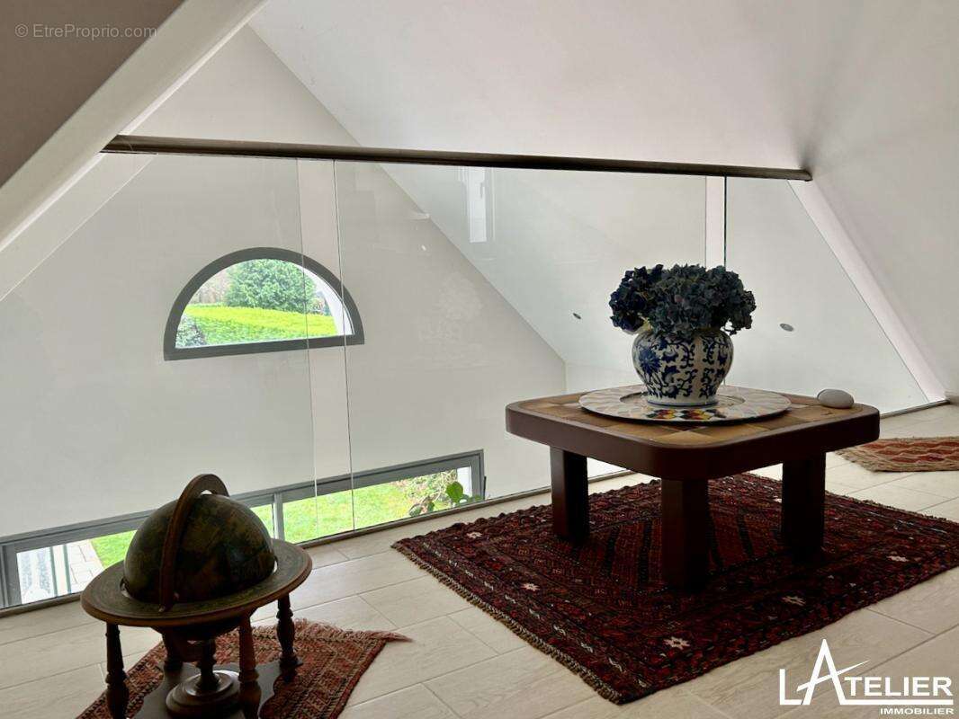 Maison à SAINT-ETIENNE-DE-MONTLUC