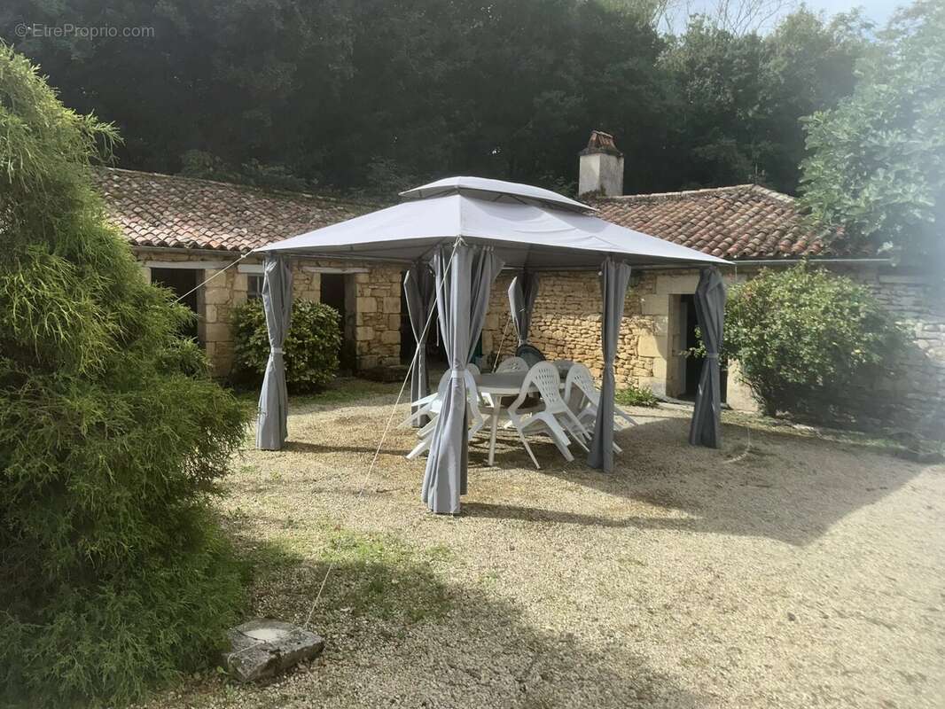 Maison à GENCAY