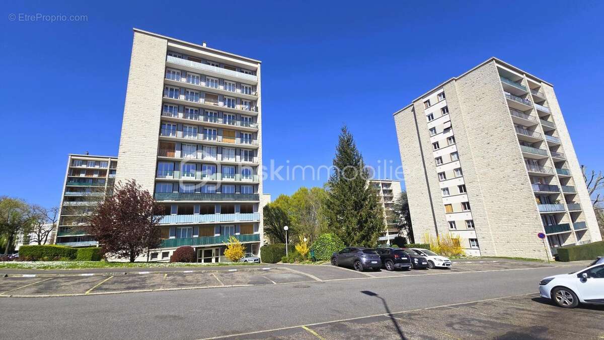 Appartement à VIRY-CHATILLON