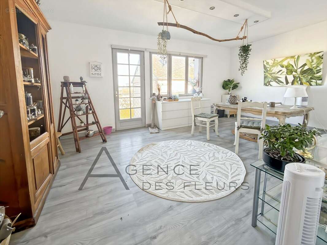 Appartement à CAUDEBEC-LES-ELBEUF