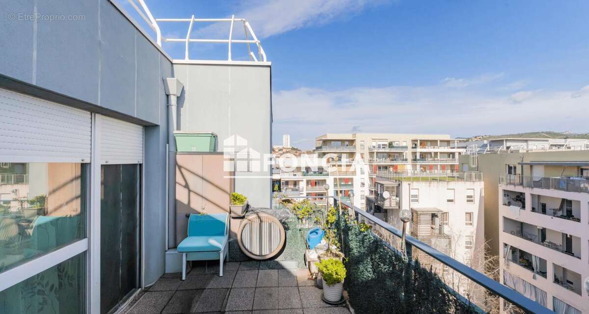 Appartement à MARSEILLE-15E