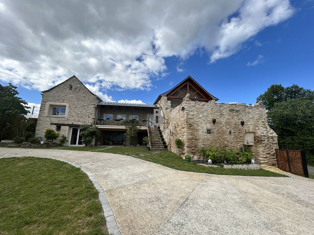 Maison à PRADINAS