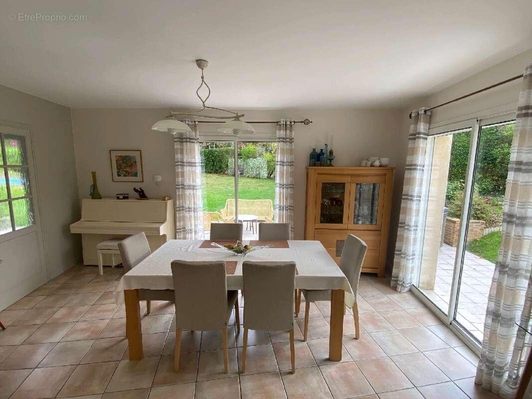 Maison à SAINT-BERTHEVIN