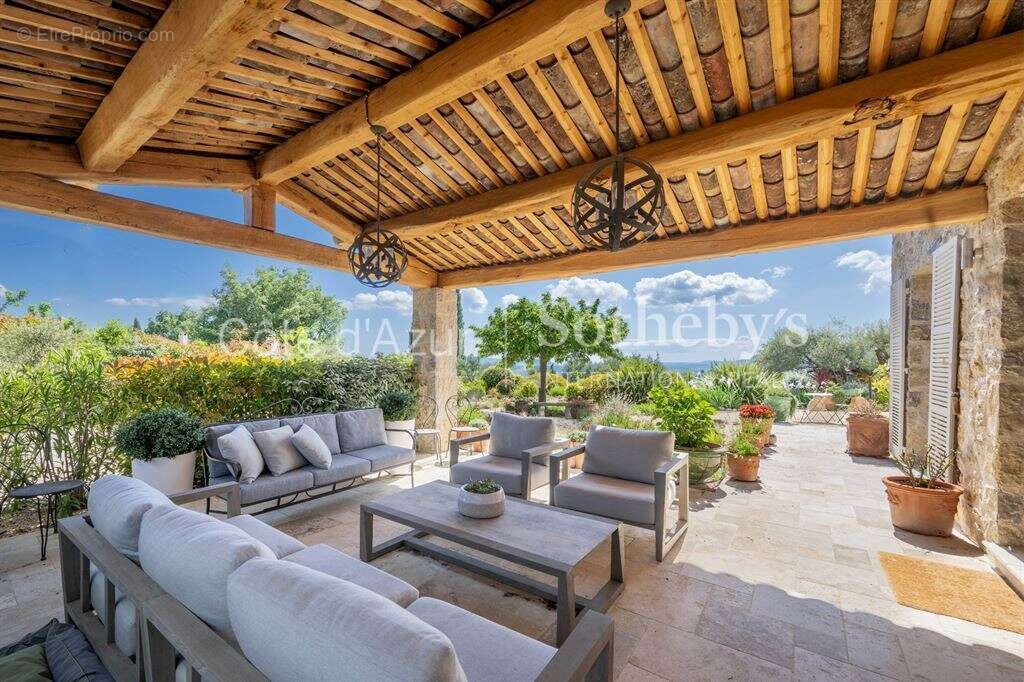 Bastide avec vue panoramique, proche du golf de Terre Blanche, Tourrettes, Provence - photo 11