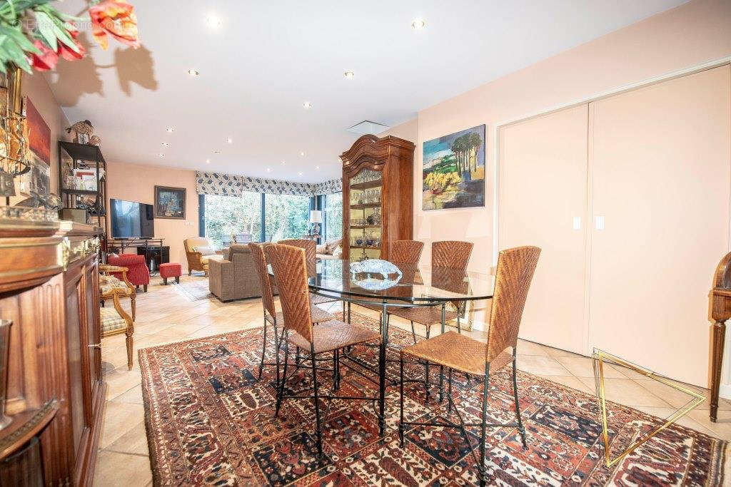 Maison à LIMEIL-BREVANNES