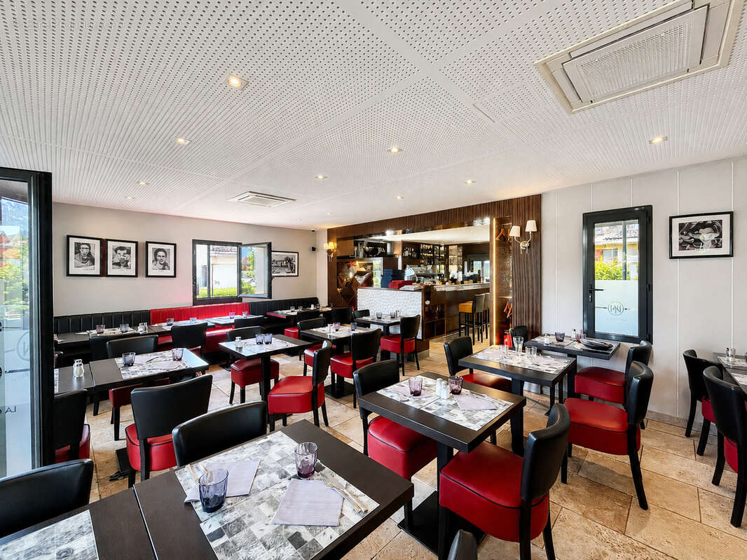 Murs commerciaux occupés   Restaurant Premium   Annecy-le-Vieux - photo 8
