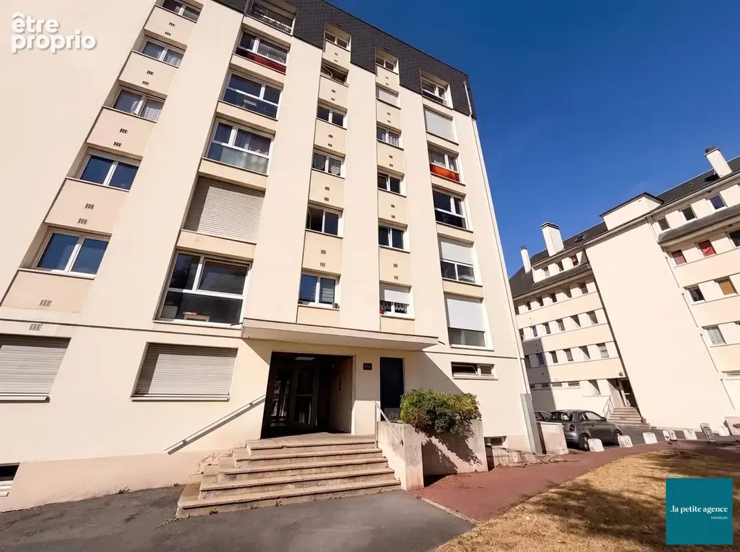 Appartement 53 m² à Caen  - photo 6
