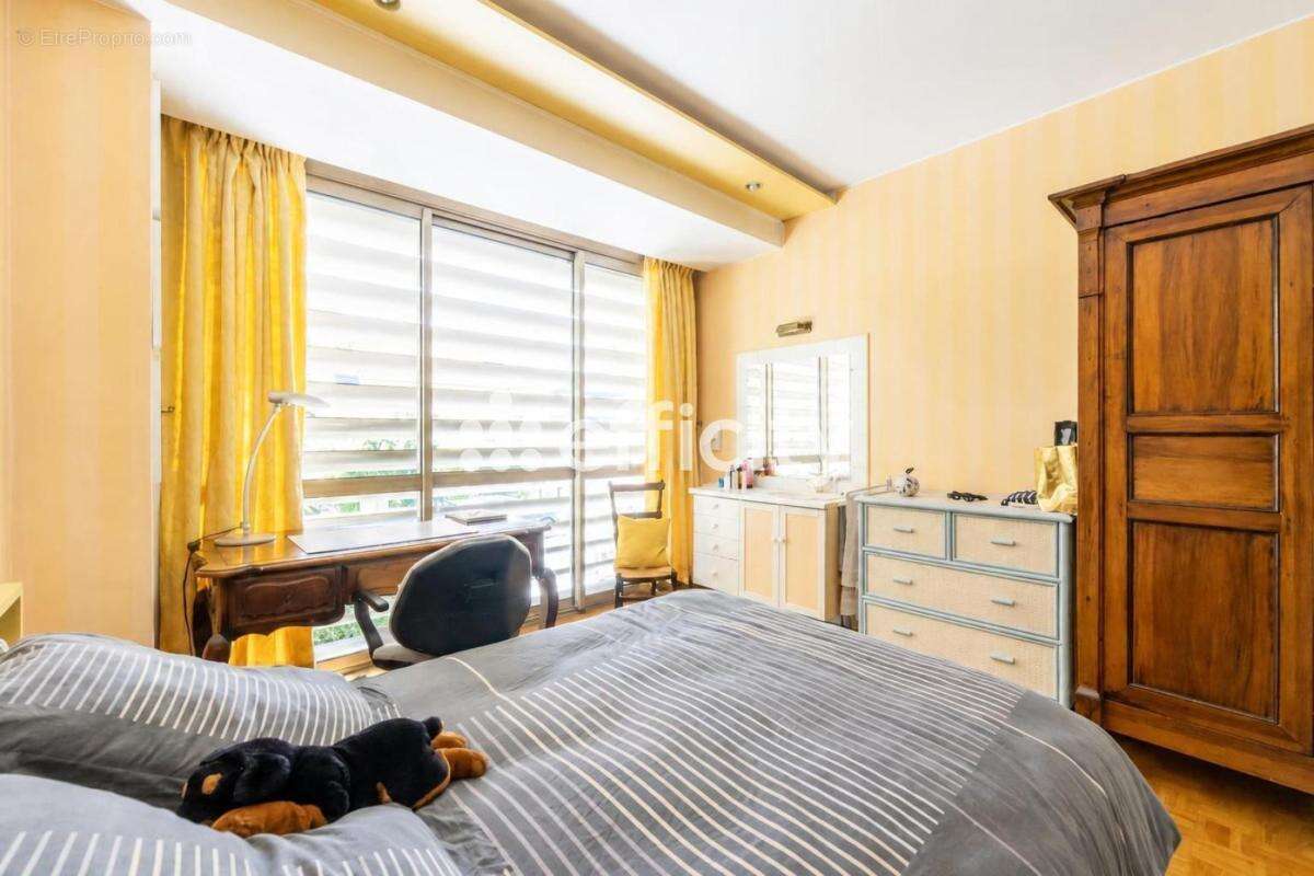 Maison 140 m² à Creteil  - photo 18