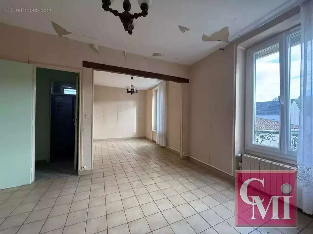 Maison 3 chambres sur 400m2 de terrain (4 appartements type - photo 4