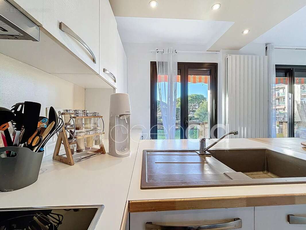 Cannes Le Cannet  - Appartement 3 pièces avec terrasse - photo 8