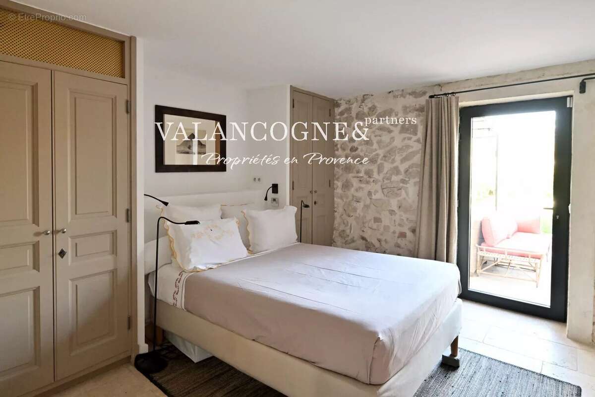 Maison en pierre du XVIII siècle - photo 7
