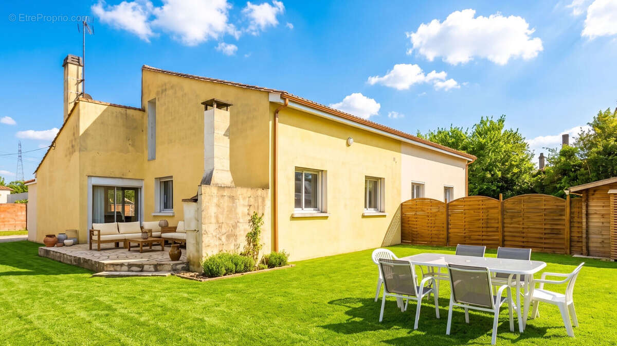 Maison à VILLENAVE-D'ORNON