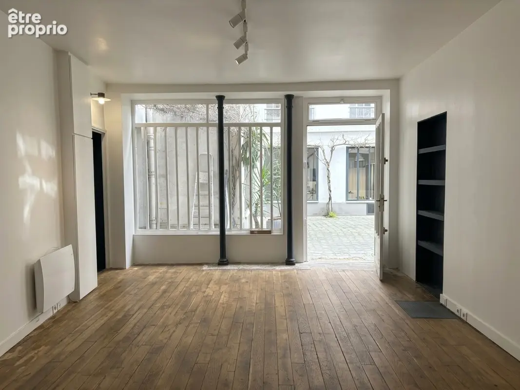 Local de 26m2 - Cour des Shadocks - photo 2