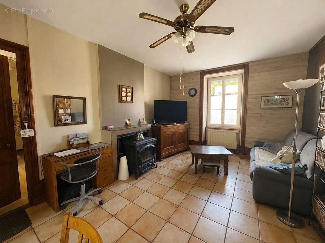 Maison 164 m² à Beaurepaire  - photo 6