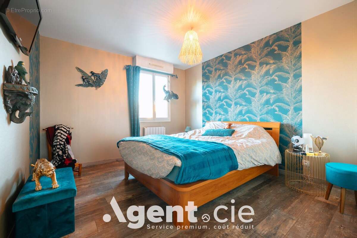 Maison à LE MOLAY-LITTRY