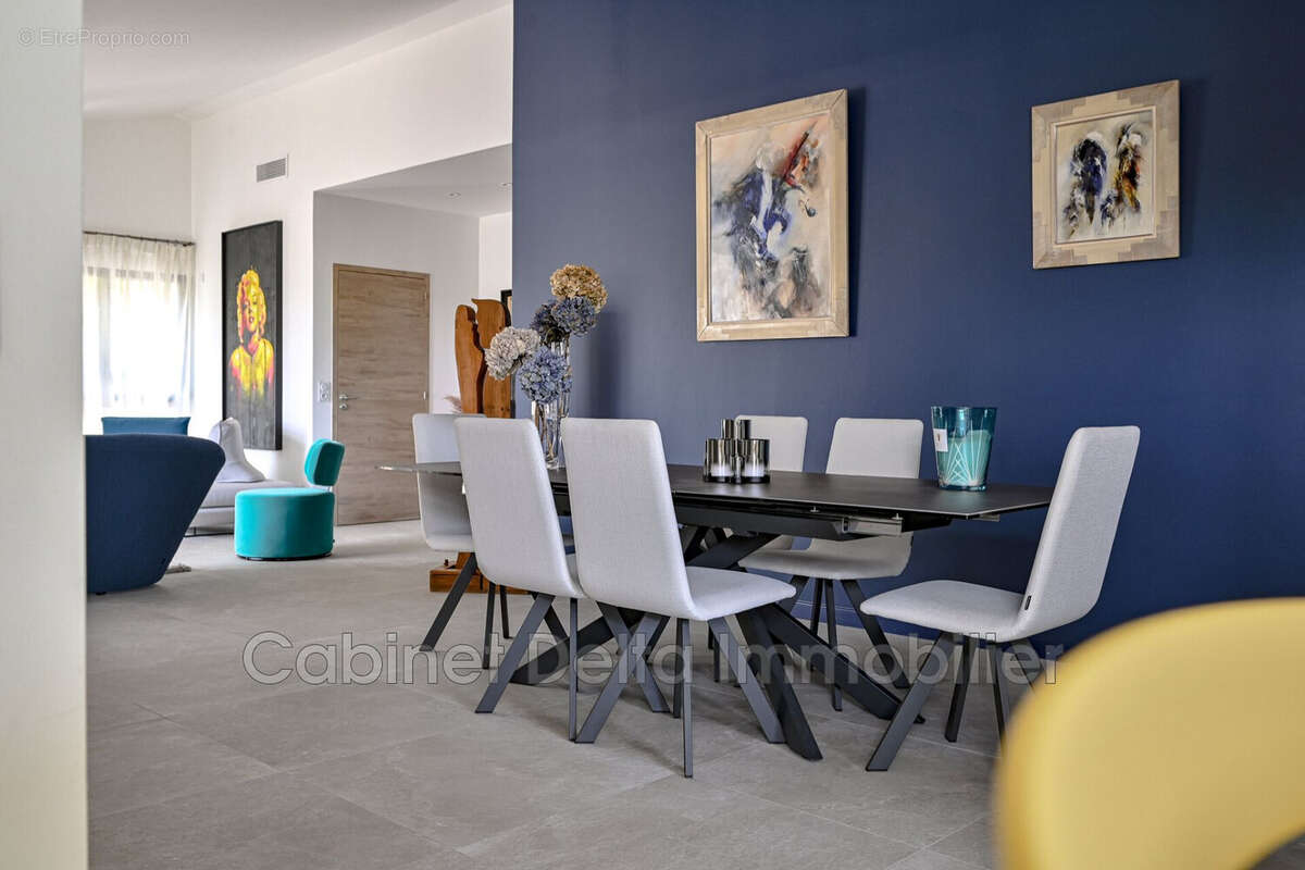 Appartement à SANARY-SUR-MER