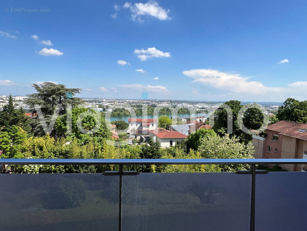 Appartement à LA MULATIERE