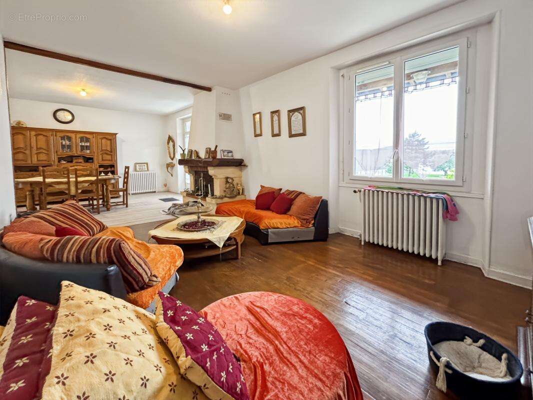 Maison à RAZAC-SUR-L&#039;ISLE