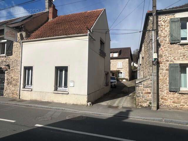 Maison à MARCOUSSIS