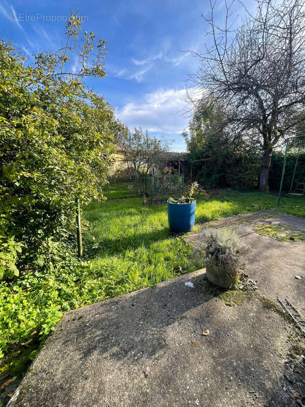 Maison à CHAVANNES-LES-GRANDS