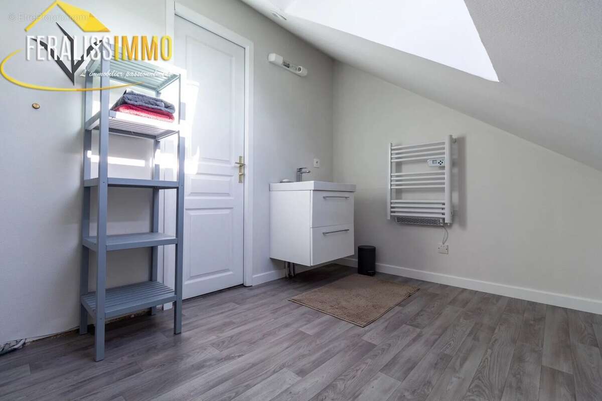 Maison à COURDIMANCHE