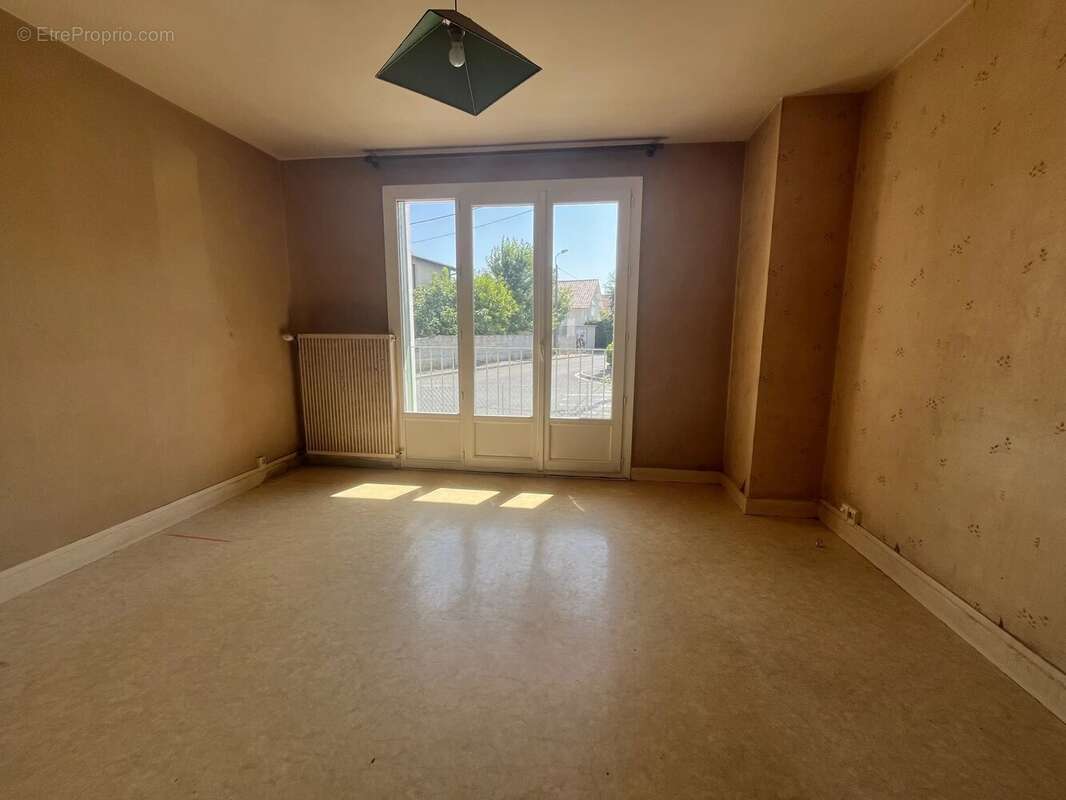 Valence - appartement t3 avec balcon et cave - photo 2
