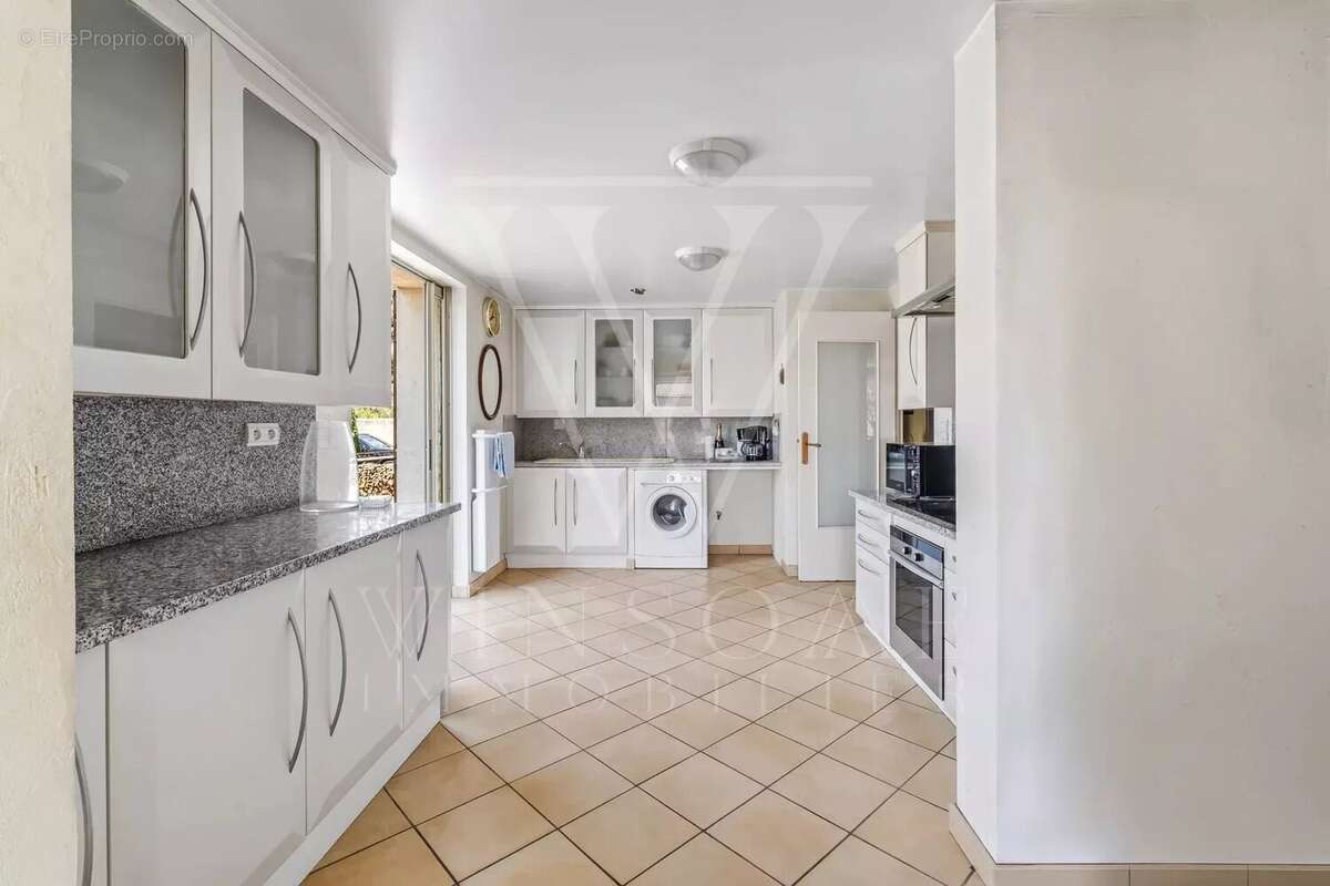 Maison d'affaire, Mougins au calme - photo 6