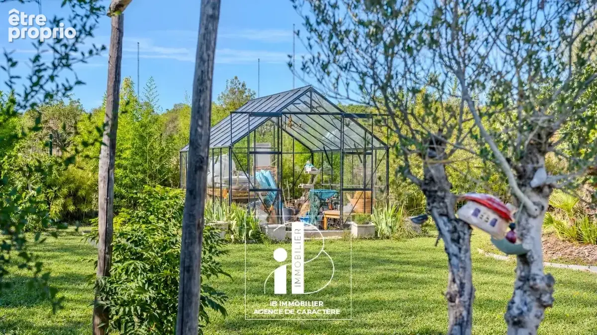 Boissise la bertrand, une maison de 266 m² - jardin clos 1 449 m² - photo 10