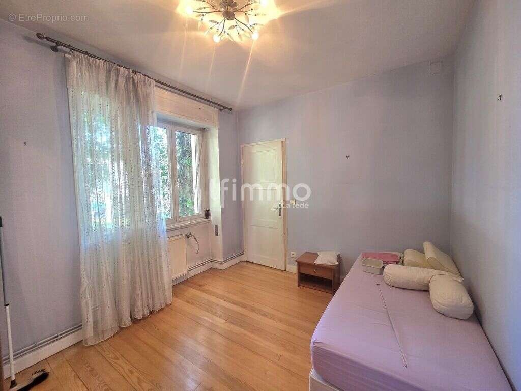 Appartement 4 pièces  79 m²idéal investisseur proche centre-vill - photo 3