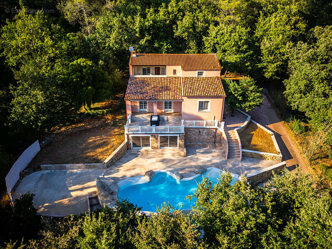 Maison à LA ROQUEBRUSSANNE