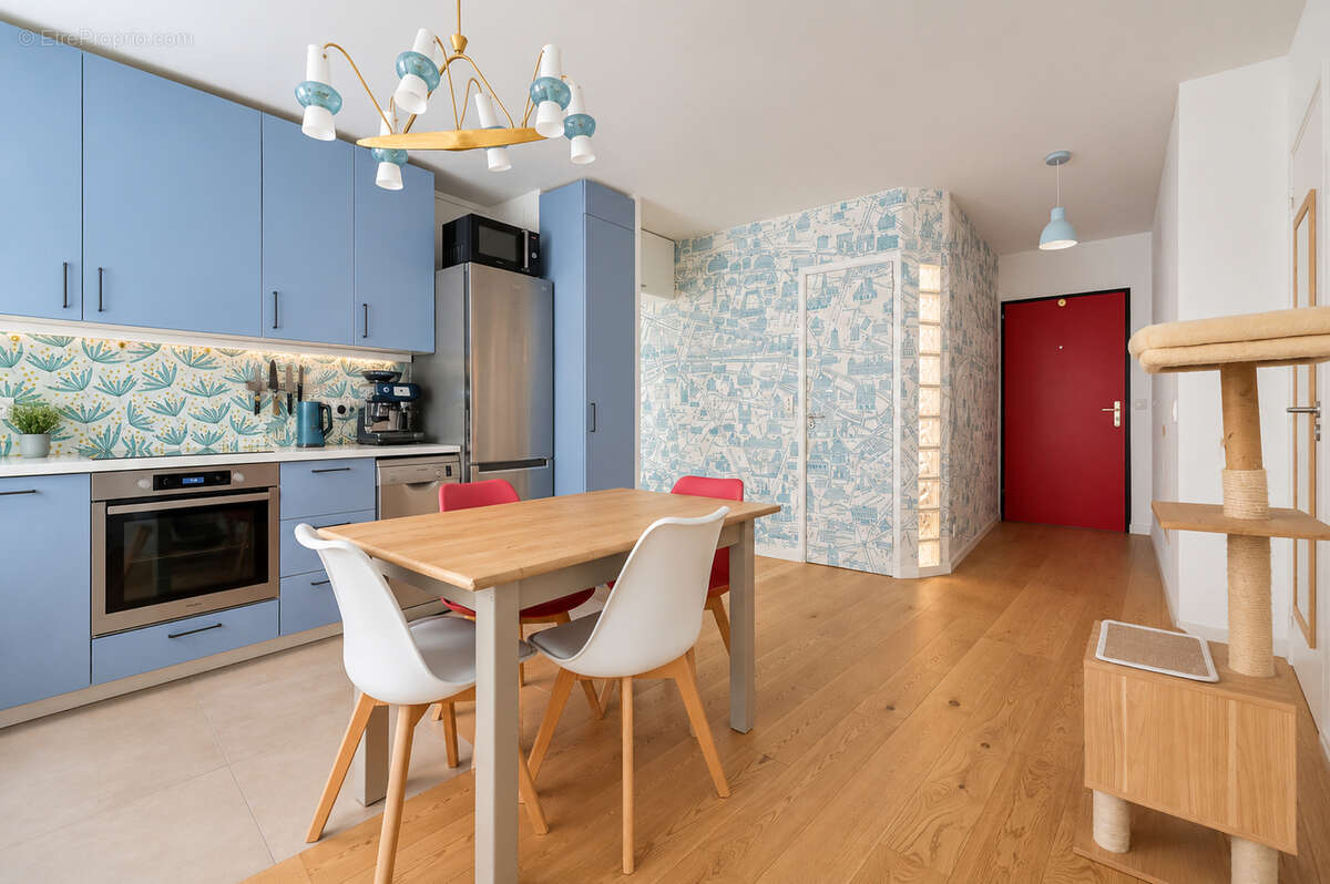 Appartement à PARIS-20E
