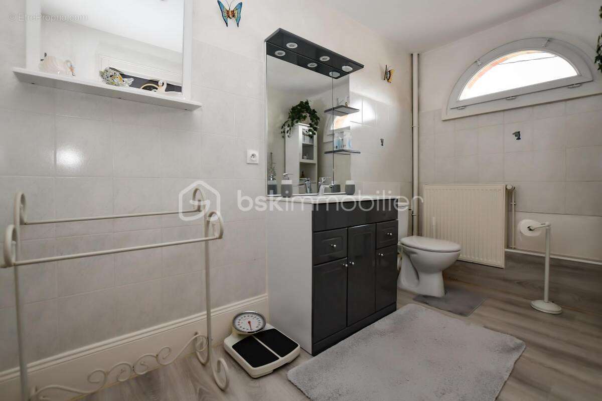Maison de Maître - 7 pièces - 184m² - photo 17