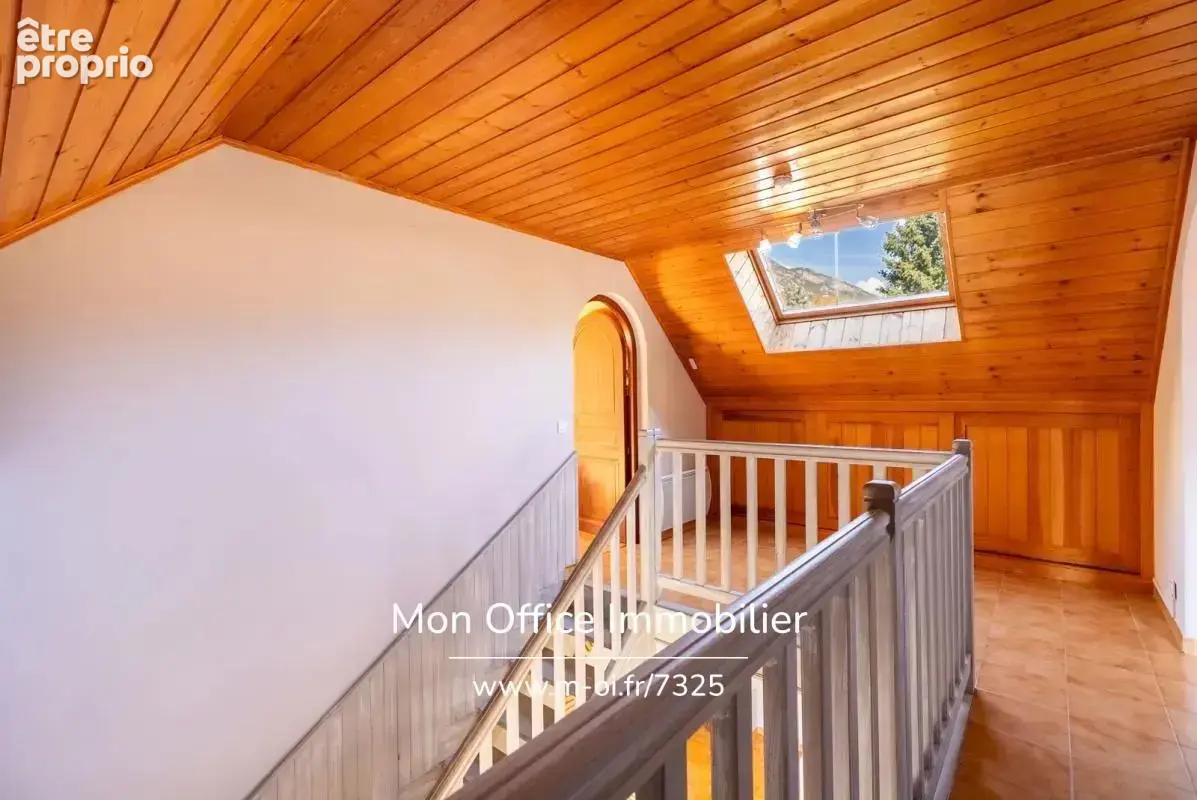 Référence : 7325-MTE - Duplex de type 4 de 100 m² - deux balcons- centre ville - photo 6