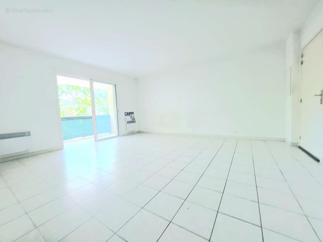 Appartement à HYERES