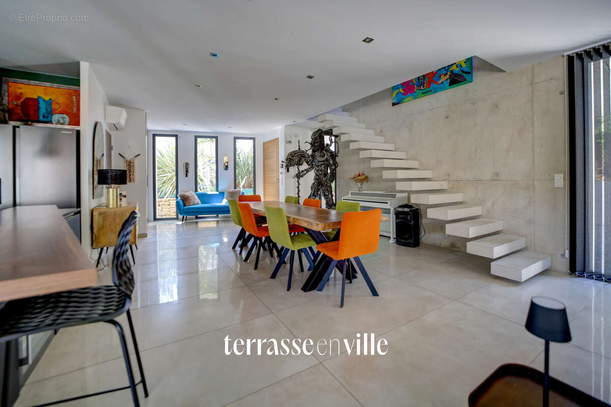 Gémenos - village a pied - villa d'architecte t5 185m2 - dépendance - calme - 1 090 000 € - photo 16