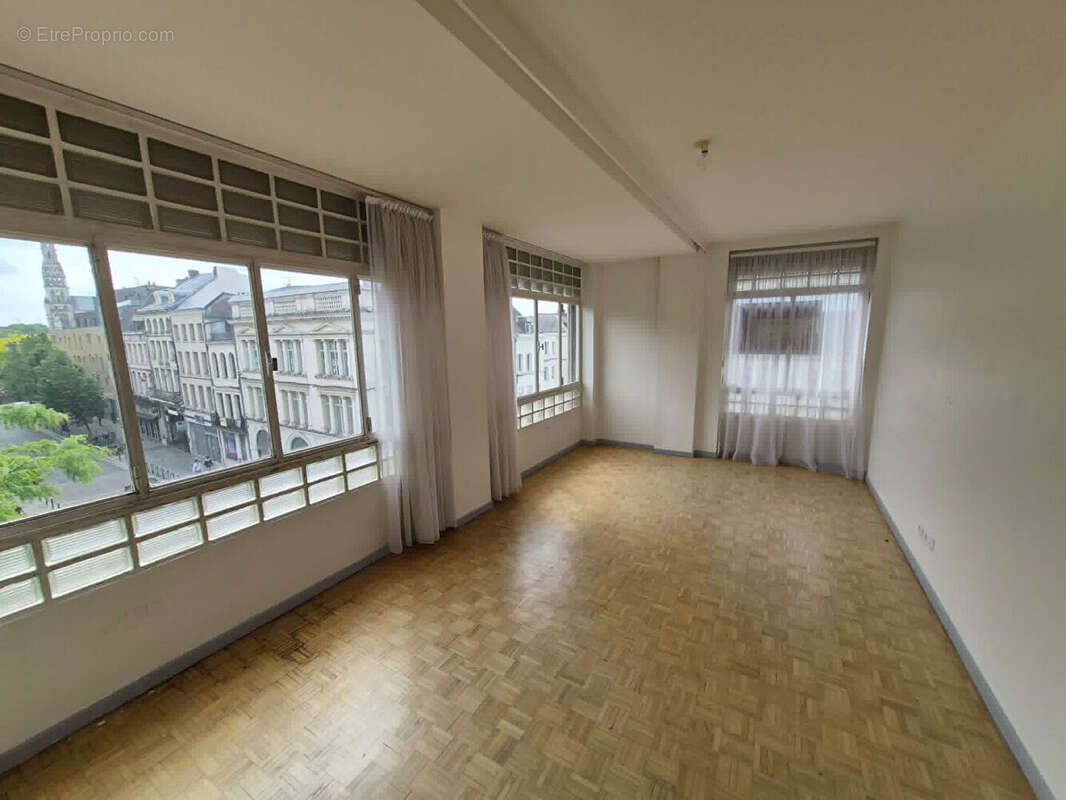 Appartement à VALENCIENNES
