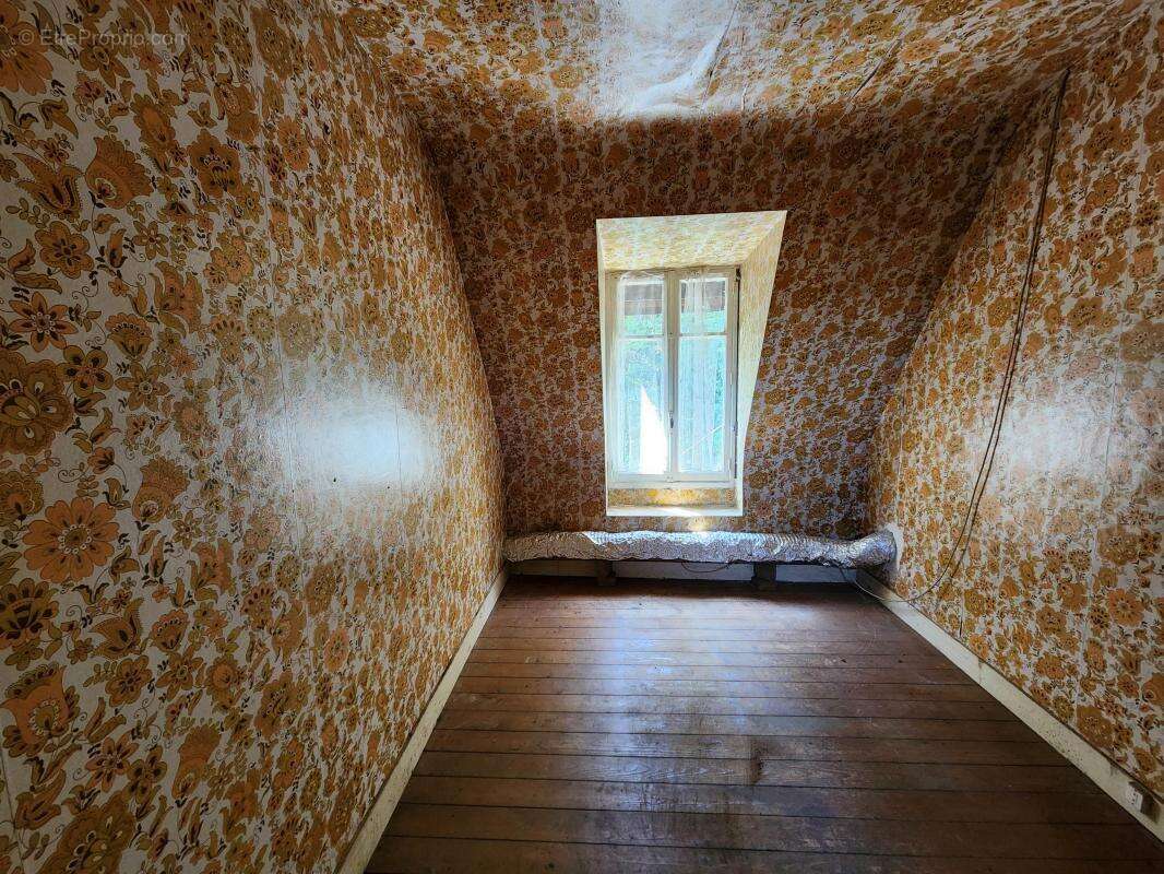 Maison à SAINT-AGIL