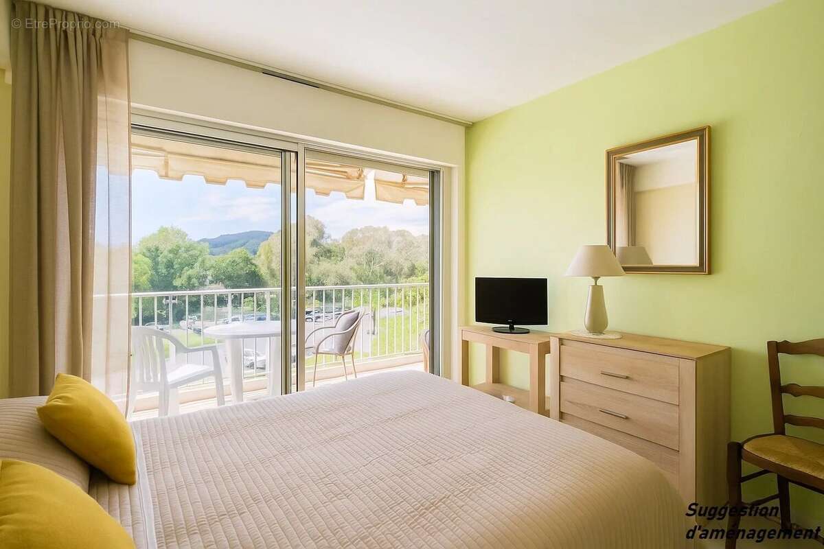 Appartement 2 pièces avec terrasse plein sud, vue imprenable sur la rivière et l’Estérel - photo 3