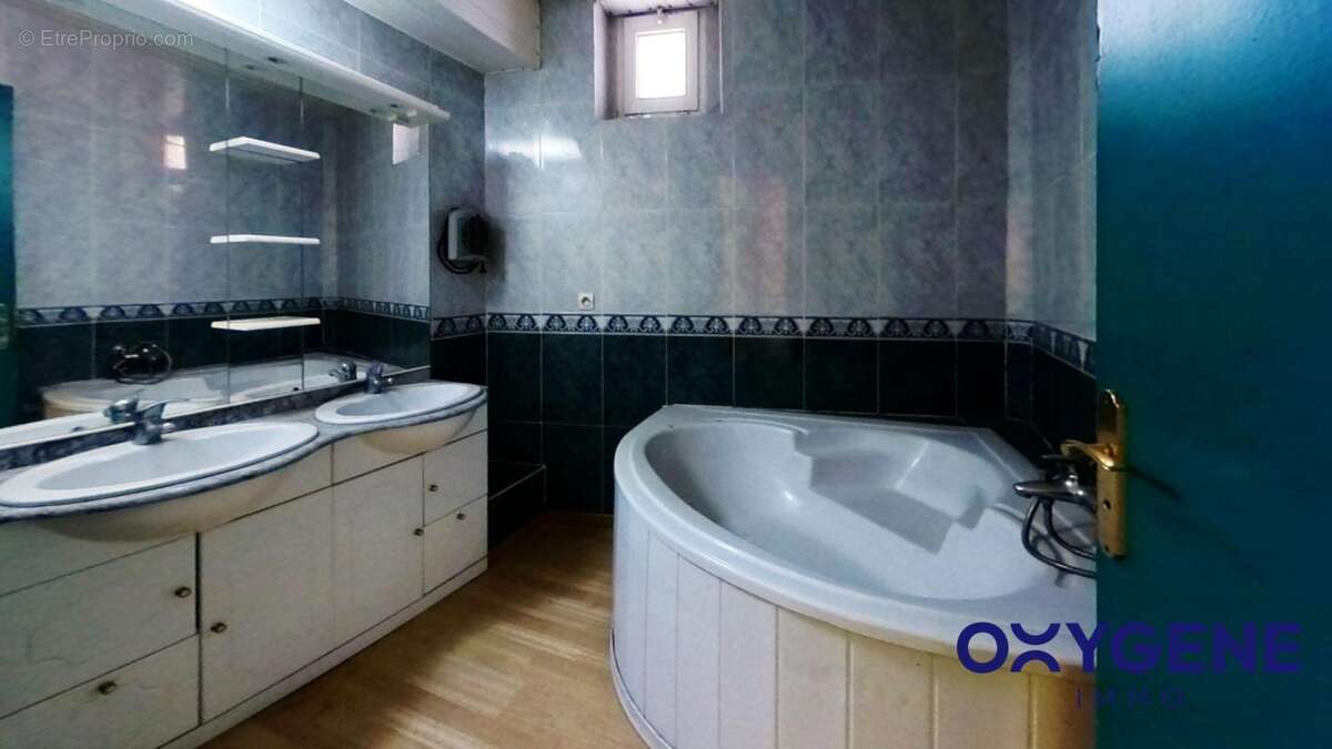 Appartement à SAINT-ESTEVE