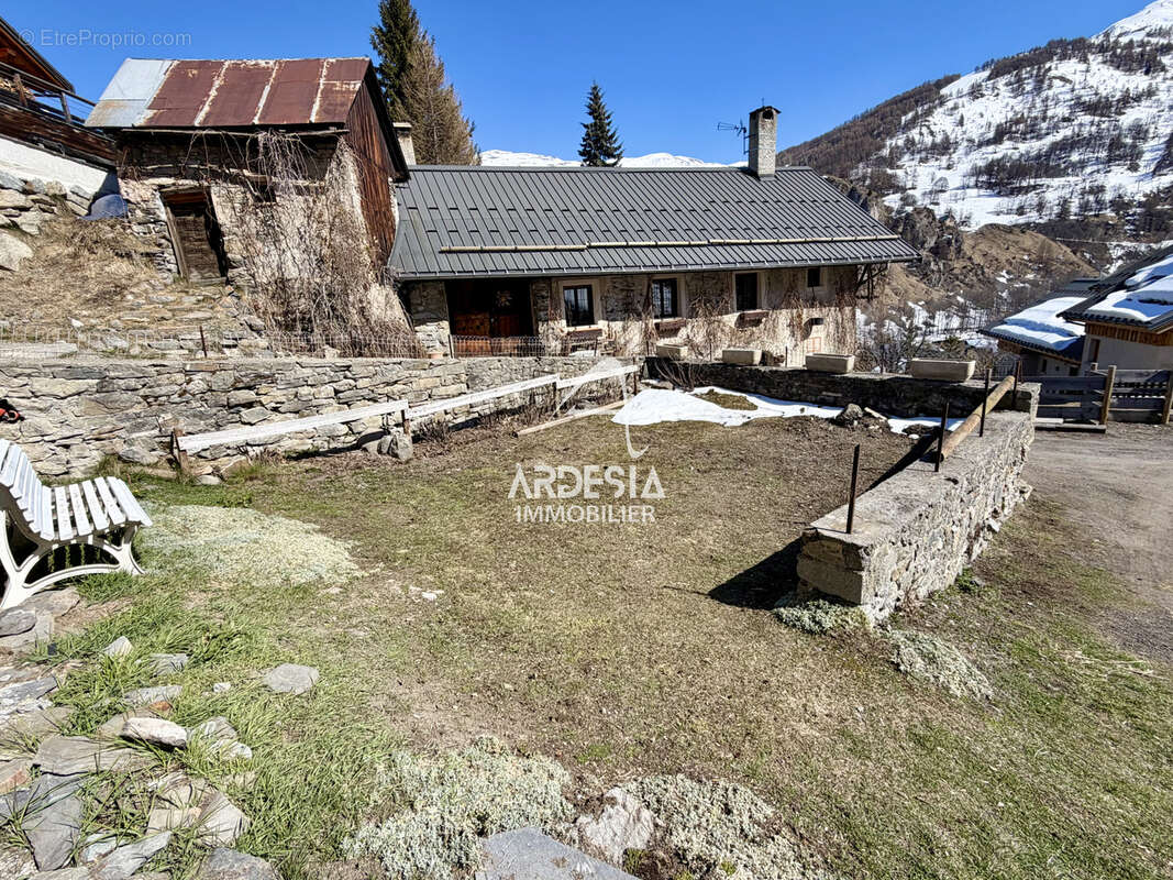 Maison à VALLOIRE