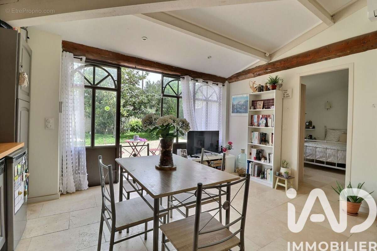 Photo 3 - Maison à SORGUES