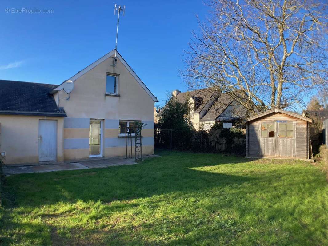 Maison à AVAILLES-SUR-SEICHE