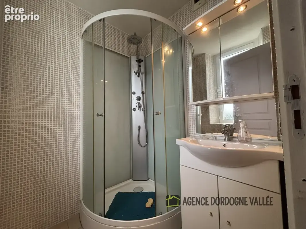Jolie maison sur deux niveaux dans quartier résidentiel - photo 6