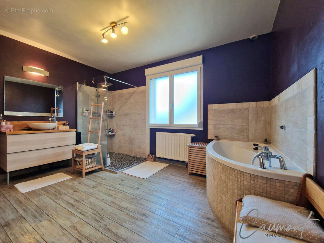 Maison à SAINT-GILLES-DE-CRETOT