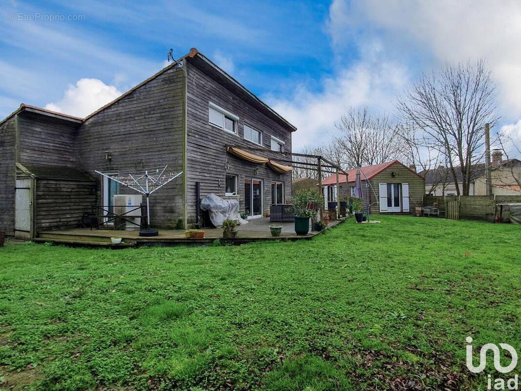 Photo 1 - Maison à SAINT-DENIS-DU-PAYRE