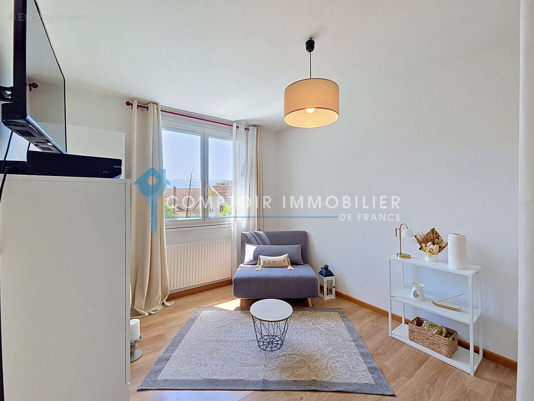 Appartement à GIERES